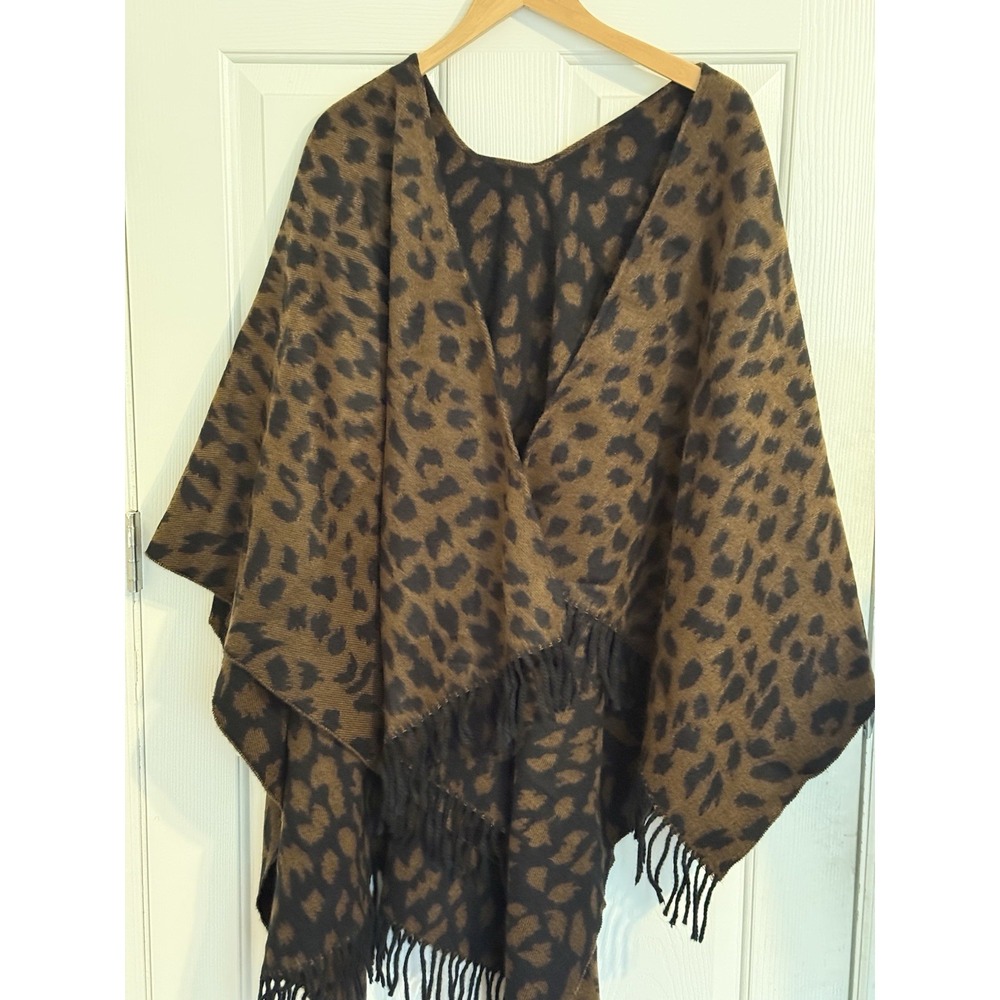 Women's Brown & Black Leopard Animal Print Fringe Shawl Wrap Poncho Fall vibes